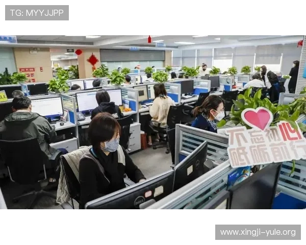 辉煌线上娱乐：专业客服全天在线，提供贴心服务保障每一位玩家的满意与安心